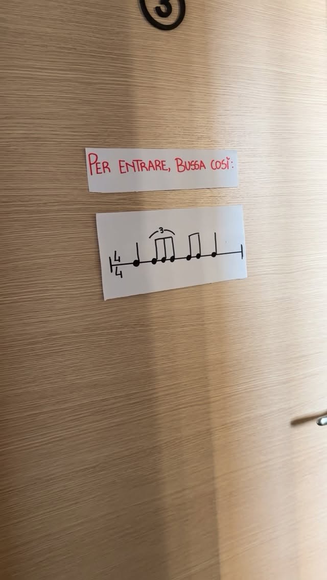 Da noi il campanello si suona in tempo. 👋🏻❤️ #brillar #music